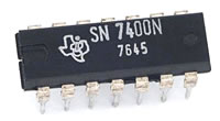 TTL 7400 NAND gate IC