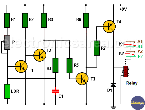 Light detector circuit using transistors and relay